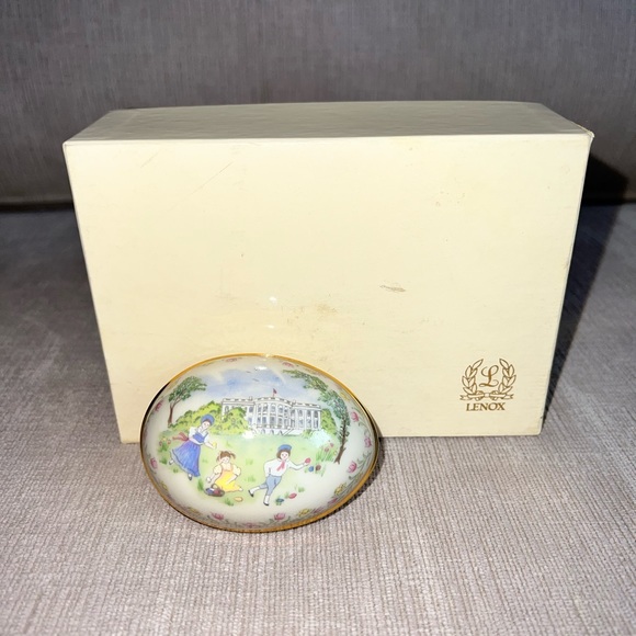 Lenox 1984 Easter Egg - Picture 1 of 9
